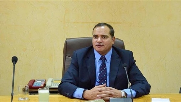 جامعة سوهاج تبحث توفير ١٠٠٠ فرصة عمل لخريجيها