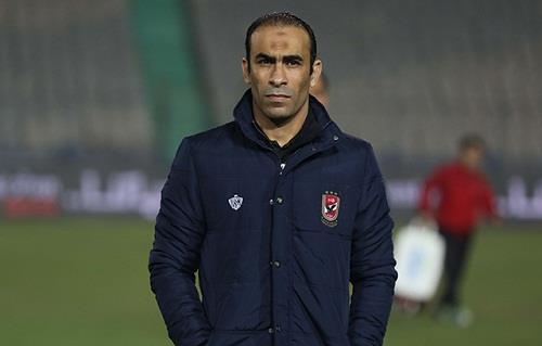 سيد عبدالحفيظ يستقبل بعثة الأهلي في زيمبابوي قبيل مواجهة بلاتنيوم