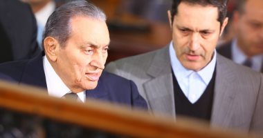 علاء مبارك على تويتر: والدى أجرى عملية جراحية وحالته مستقرة