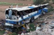 مصرع وإصابة 11 جراء انقلاب حافلة بباكستان