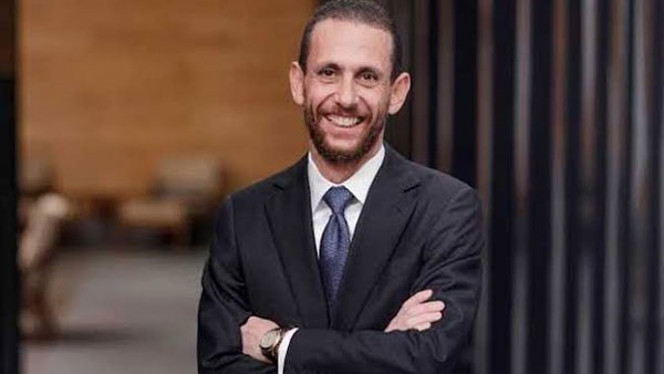 من الجامعة الأمريكية إلى رئاسة أوراسكوم.. 12 عام تكشف قصة نجاح خالد بشارة