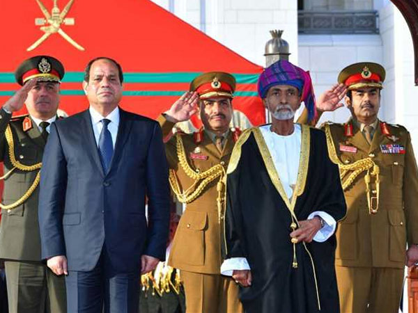السيسي ناعيا السلطان قابوس : كان داعما للقضايا العربية والإسلامية