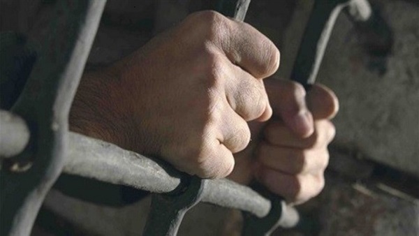 حبس متهمين بسرقة نصف مليون جنيه من شركة عقارات بأكتوبر