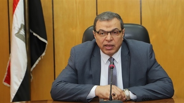 سعفان يسلم عقود تشغيل ذوي الاحتياجات الخاصة بأسوان