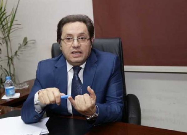 عادل عوض يعيد أعمال الملك فى ثوب جديد