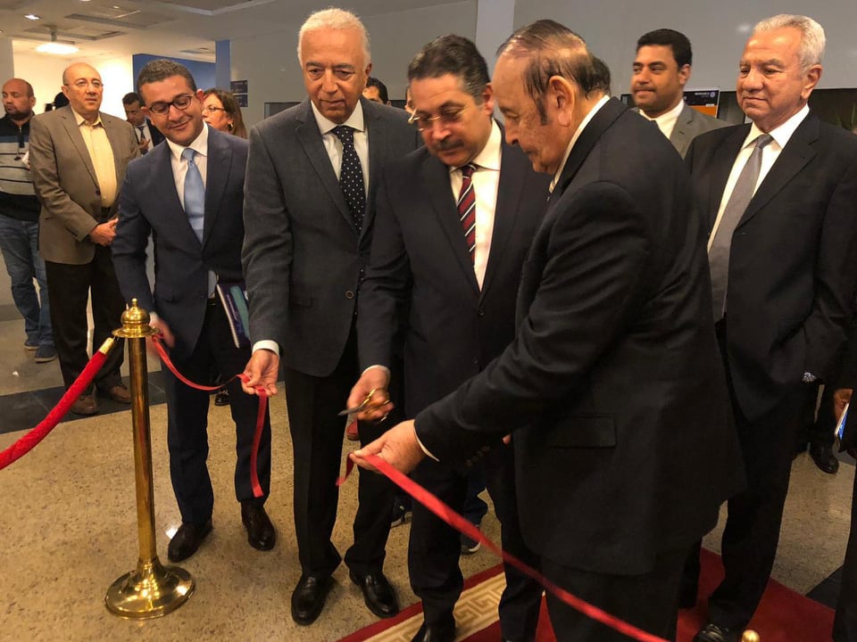 رئيس بنك التعمير والاسكان يفتتح مجمع معامل الهندسة المدنية والبنية التحتية بجامعة النيل