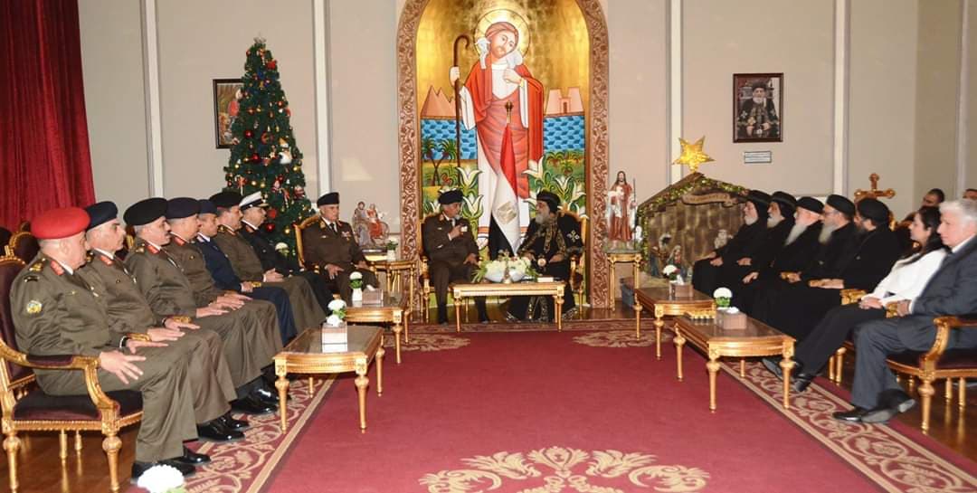 وزير الدفاع يهنئ البابا تواضروس الثانى بمناسبة عيد الميلاد المجيد