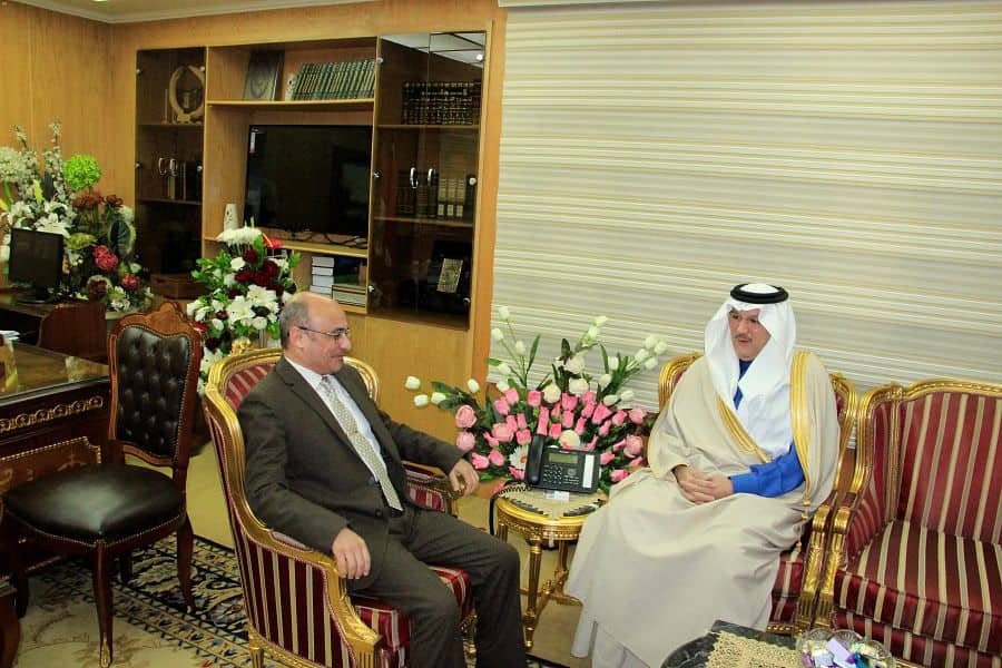 سفير المملكة العربيه السعوديه لدى مصر يلتقي بوزير العدل