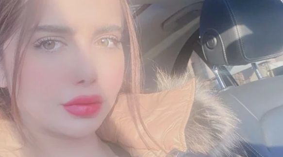 داخل سيارتها.. رانيا ملاح تستعرض جمالها بإطلالة جذابة ..شاهد