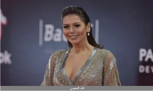 بالقطيفة اللامع .. لقاء الخميسي بإطلالة غير متوقعة برفقة خالد سليم