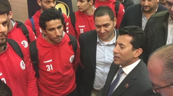وزير الشباب: تهنئة الرئيس لمنتخب اليد دفعة لعجلة الرياضة المصرية