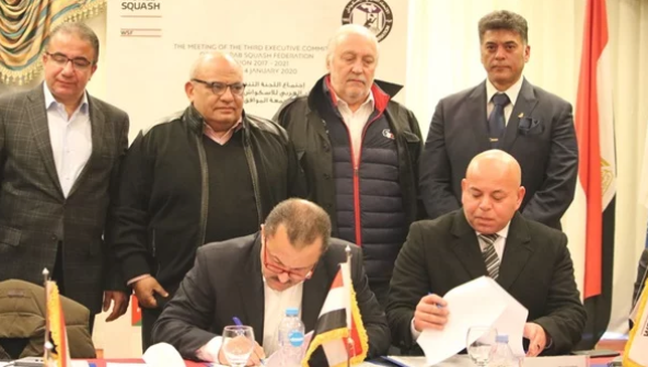 توقيع عقد إقامة بطولة مصر العربية الدولية للاسكواش بنادي مدينتي 