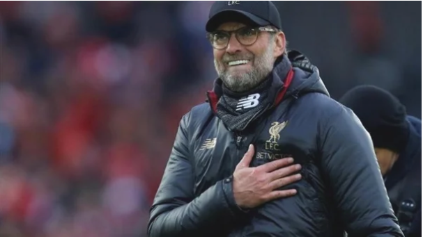 أول تعليق من كلوب بعد فوز ليفربول على مانشستر يونايتد بالدوري الإنجليزي