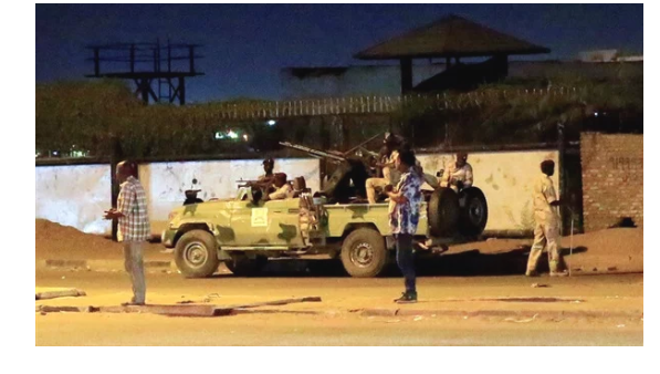 إصابات في إطلاق نار كثيف بالخرطوم والجيش يتدخل بالدبابات ..فيديو