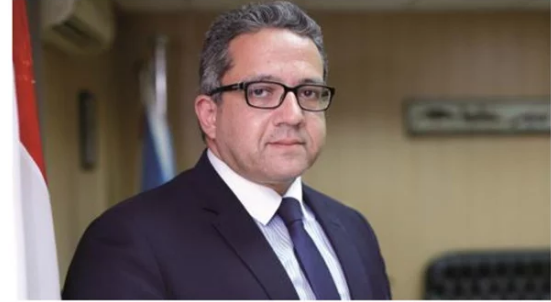 العناني يبحث مع وزير الثقافة السنغالي آليات التعاون بين البلدين