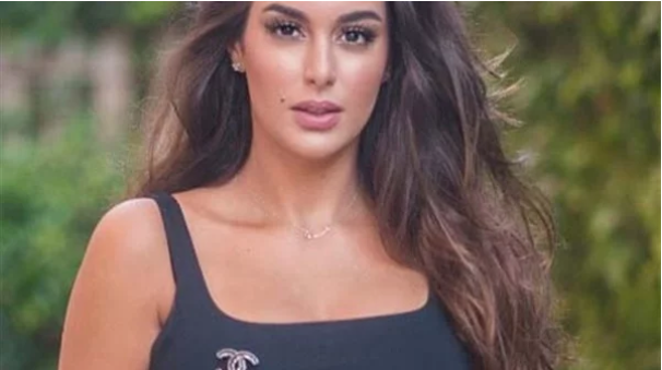 باللون الأسود.. شاهد ياسمين صبري تستعرض جمالها بإطلالة من باريس