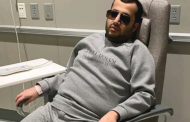 تركي آل الشيخ ينشر صورة مؤثرة أثناء خضوعه لجلسة علاج