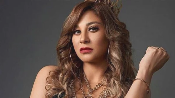 إنجى شرف تعلن خطوبتها من رجل أعمال .. تفاصيل