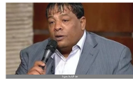شاهد.. عبد الباسط حمودة بشكل كاريكاتيري على ملصق 