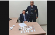 جمارك مطار القاهرة تحبط محاولة تهريب أقراص ومواد مخدرة