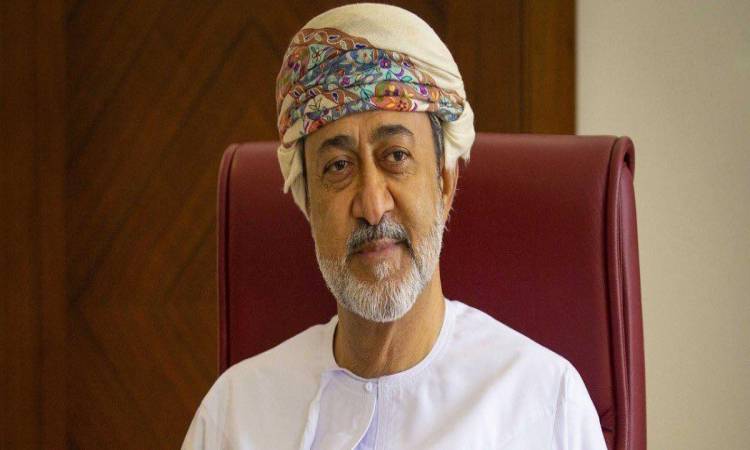 سلطان عمان يتلقى اتصالا من ترامب.. ماذا قال له ؟