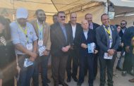 نقيب المهندسين يدلي بصوته في انتخابات التجديد النصفى