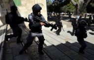 مقتل شاب فلسطينى وإصابة العشرات فى مواجهات مع قوات الاحتلال