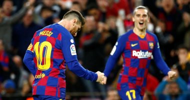 نابولى منافس ميسى رقم 40 مع برشلونة فى دورى أبطال أوروبا