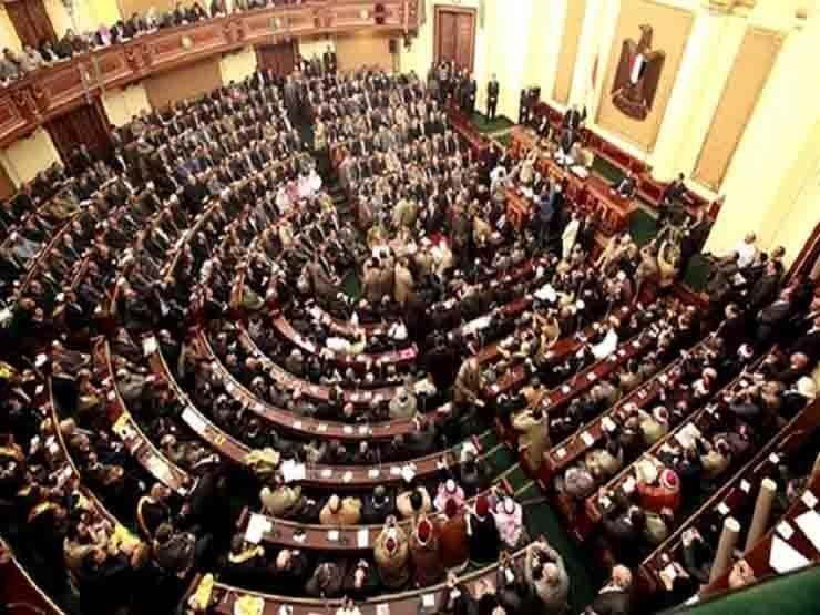البرلمان يحيل لمجلس الدولة تشريعا ينظم ساحات انتظار السيارات