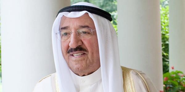 سمو الأمير يهنئ علي الغانم باختياره رئيسا فخريا لغرفة التجارة العربية البريطانية
