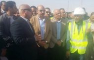 وزير النقل يستهل جولته فى أسوان بتفقد مشروع محور بديل الخزان