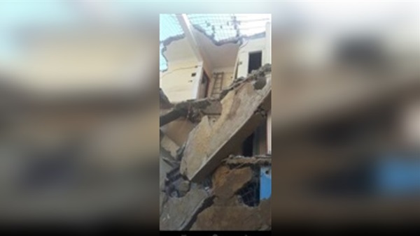 انهيار عقار مكون من 5 طوابق بحلوان