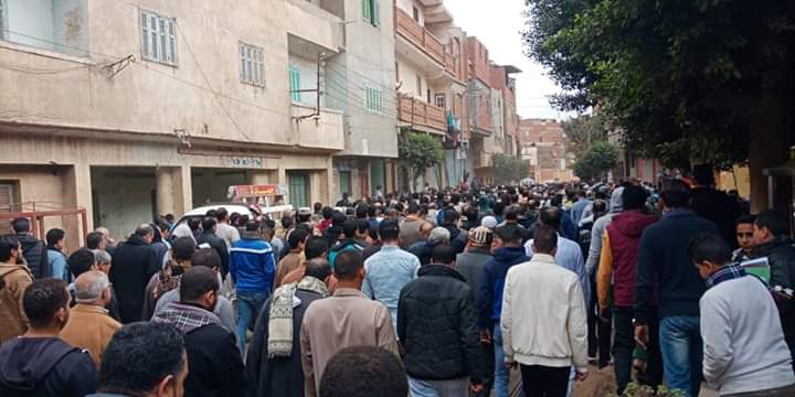 شاهد.. تشييع جنازة الشهيد أحمد البهنساوى بقرية ميت دمسيس فى الدقهلية