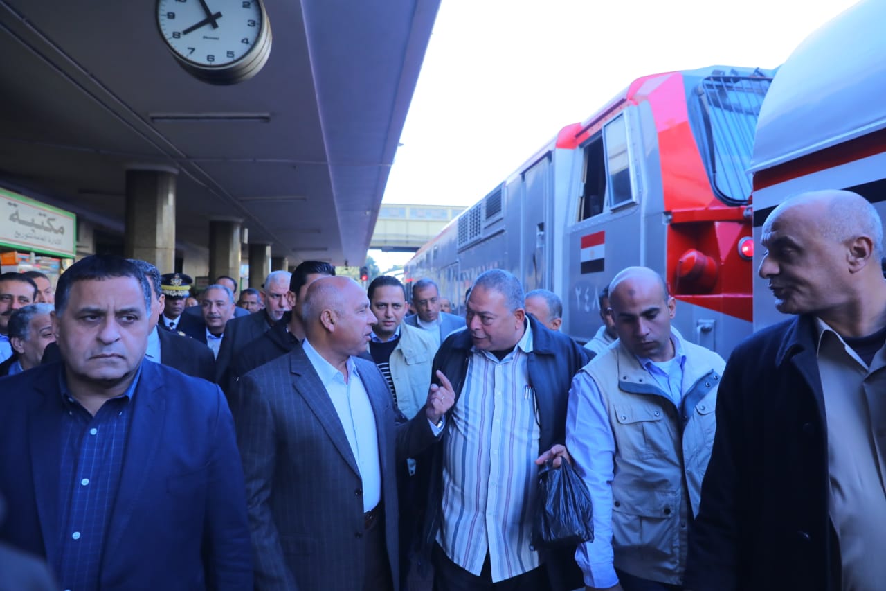 وزير النقل: زيادة منافذ بيع التذاكر وإتاحة رد للتذكرة قبل السفر بـ 24ساعة