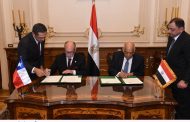 رئيس البرلمان و إيفان فلوريس يوقعان اتفاقيه إطاريه للتعاون بين مجلس النواب المصري ومجلس النواب التشيلي 