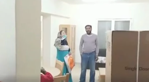 رد فعل ربة منزل بعد استلام شقتها الجديدة بالأسمرات