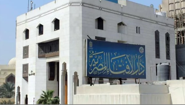 بسبب كورونا..الإفتاء: يجوز للمحرم بالعمرة لبس الكمامة ولا فدية عليه
