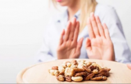 الحليب والبيض أبرزها.. 5 أنواع من حساسية الطعام
