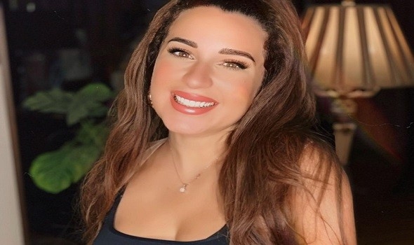 بـ تاتوه على الظهر.. أسما شريف منير تشعل إنستجرام بصور جريئة.. شاهد