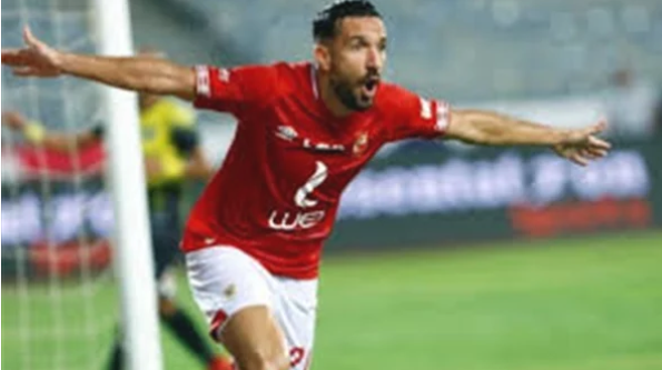 علي معلول يسجل الهدف الأول للأهلي في شباك صن داونز
