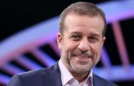شريف منير: منى فاروق ممثلة شاطرة وأكون سعيد لو اشتغلت معها