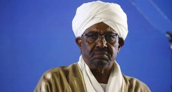 السودان.. اتفاق بين الحكومة والمتمردين لتسليم مجرمي الحرب .. ما مصير البشير؟
