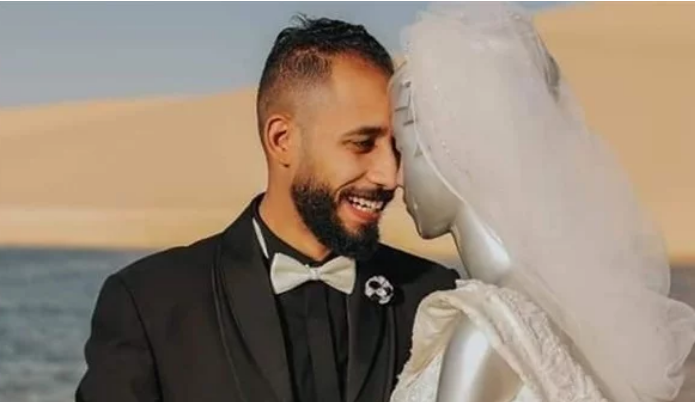 عريس مصري يستبدل زوجته المنتقبة بمانيكان في جلسة تصوير فرحه