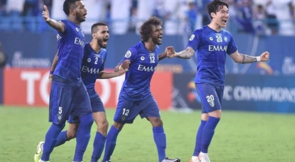 تصريحات مثيرة من مدرب الهلال السعودي قبل لقاء الأهلي الإماراتي
