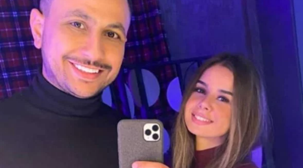 تؤكد الشائعات.. منة عرفة تحضن على غزلان فى عقد قران