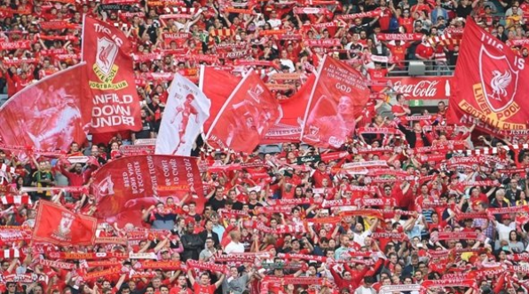 بسبب الكورونا.. جماهير ليفربول تخضع لفحوصات طبية عقب العودة من مدريد