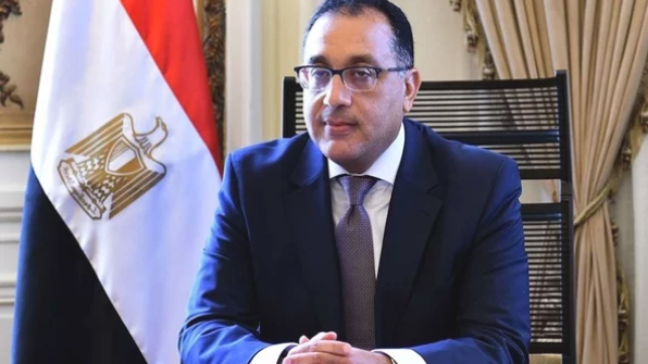 «مدبولي» يكلف بسرعة الانتهاء من الأعمال الإنشائية بالصالة المغطاة قبل تنظيم البطولة