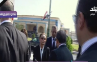 لحظة مصافحة الرئيس السيسى وتقديم العزاء لـ قرينة مبارك