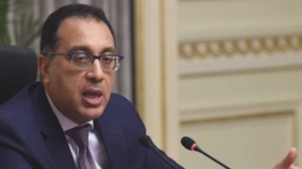 تفاصيل تفقد رئيس الوزراء الصالة المغطاة .. تطوير الصالة استعدادا لاستضافة بطولة كأس العالم لليد 2021