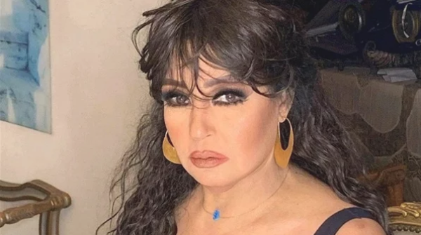 بـ إطلالة جريئة.. فيفي عبده تشعل السوشيال ميديا